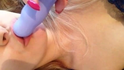 Russian sucking dildo