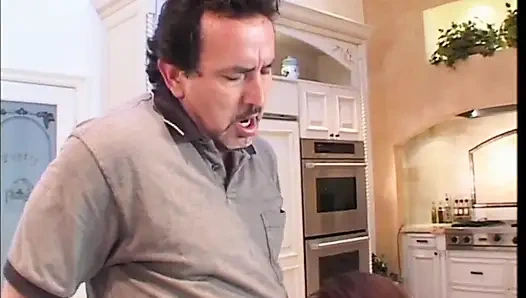 Tidak mungkin menutup kaki limfomaniak ini