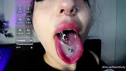 RavenFoxsy с таким сладким лицом, и шаловливые энергетические мужчины жаждут