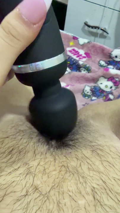Hot mom plays with her vibrator and her hairy pussy | Clip 1