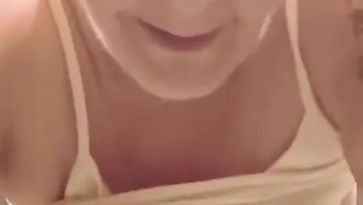 Sneaking off to Fuck on the Wall He Gives Her Balls and All