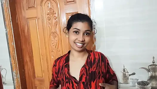 Hintli baldız tam yüze kayınbiraderi tam romantik ilişkiler evde sikişiyor videomun tadını çıkarıyor