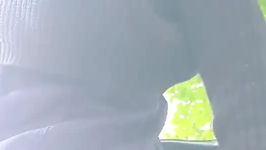 Я хотела на велосипеде дома, но мне нужно было пописать