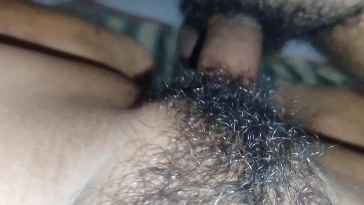 Podosi Bhabi ko chodne keliye mood hua,tang uthake choda