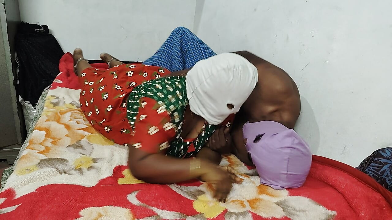 Indian aunty big boobs big Tits cock sucking hard fucking in pusssy