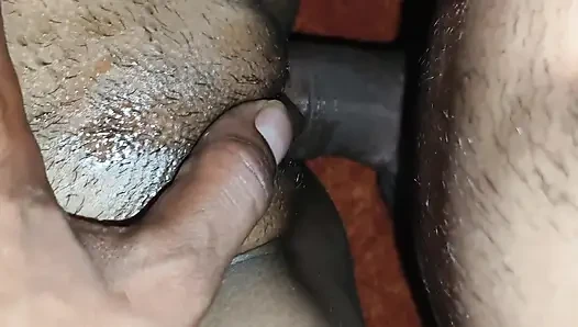 Pasangan India nyata di depan kamera untuk pertama kalinya.