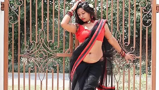 Empty house fun: Shower time with my beautiful