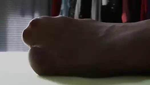 Zombie Worn Pantyhose Addict