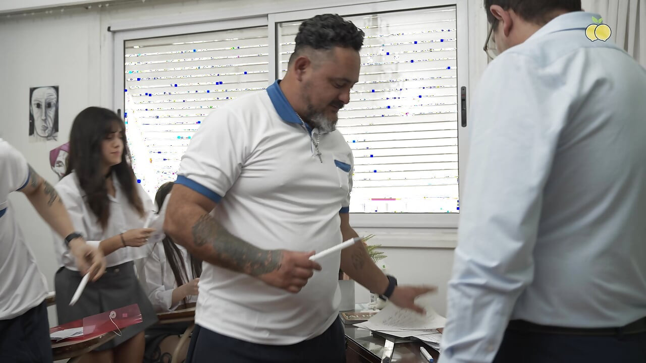 Instituto Limón Chapter 1 The Mathematics Teacher Teaches Two Classmates to Share in a Very Particular Way