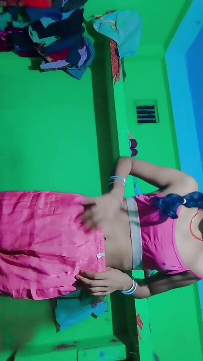 Desi girl fingering hard in pussy till piss