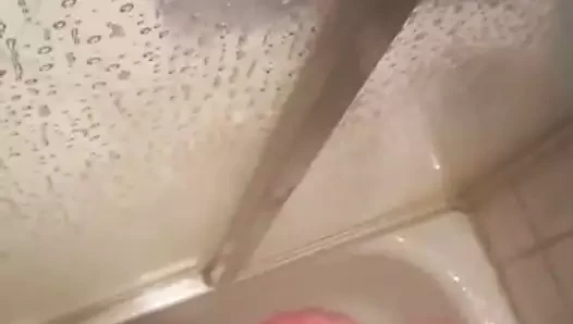 In der dusche gekommen