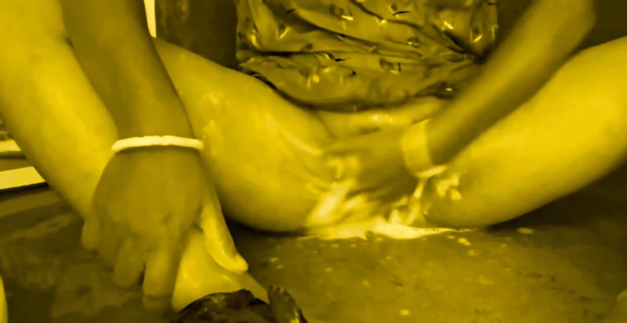 Hot young devar in the House Who Fucks Her Properly during bathtime in outdoor.