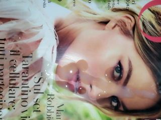 Margot Robbie - énorme hommage au sperme sur le magazine