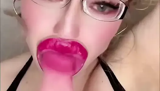 Big Lips Bimbo Brat Sucking Cock