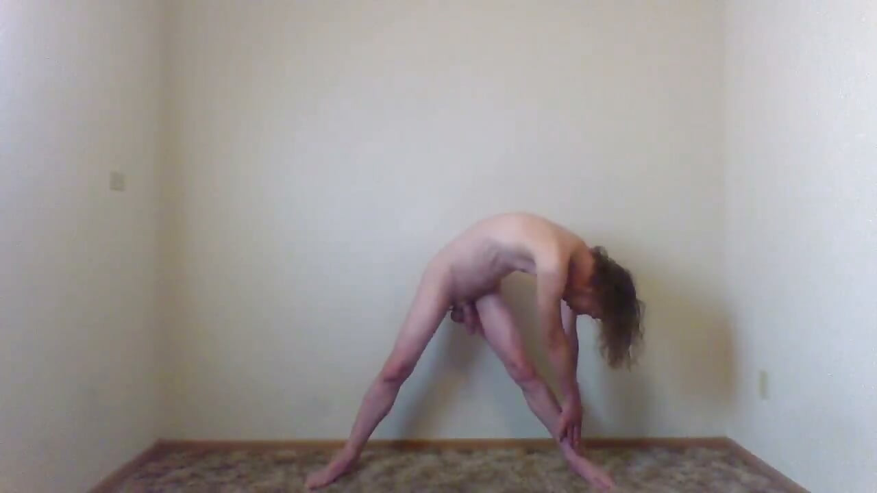 Nude Exercises (3 Views 4 Artists, Fitness & Porn): 10 Toe Touches