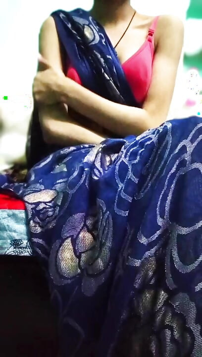 Desi djevojka u vrućoj igri uloga