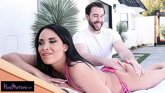 Anissa Kate şişman yarak üzerinde sikişiyor