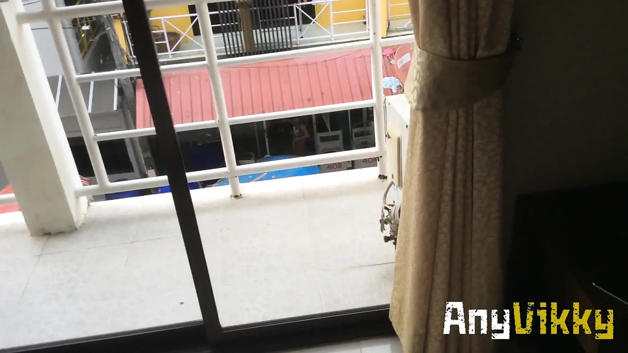 Public fuck and cream pie in pussy