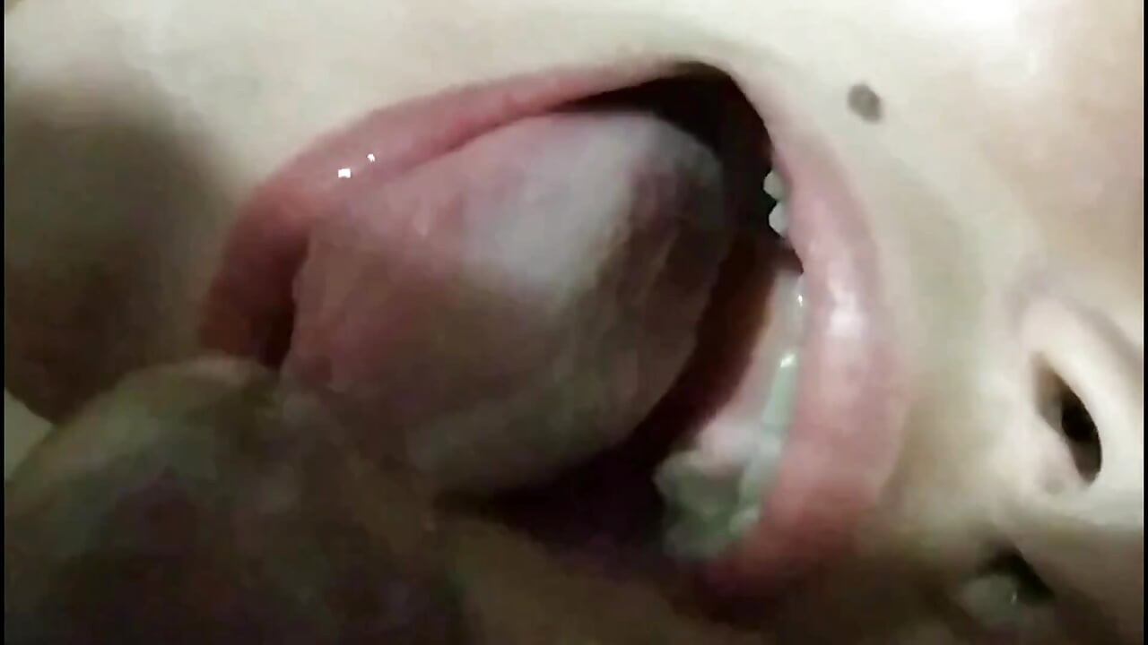 I sucked him so good that I left him cumming in my mouth