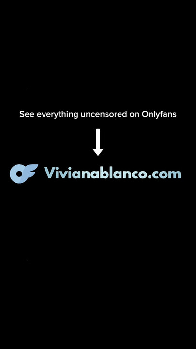 Viviana Trans Making It Freaky With a Dildo