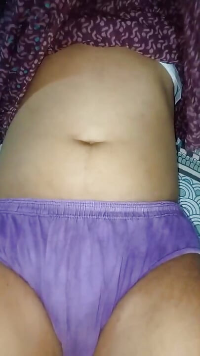 I Put a Carrot Into My Married Stepsister's Pussy