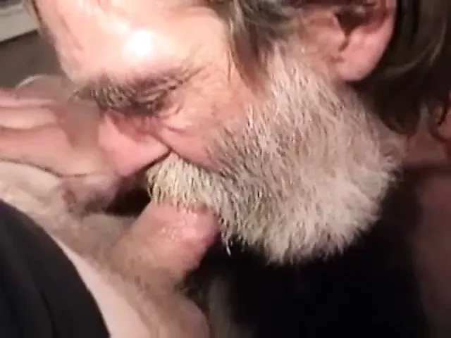 Mature Amateur Cock Sucking Threesome