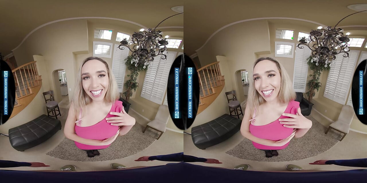 LETHAL HARDCORE VR - あなたのペニスに広げる前に、柔軟なMILFストリップを用意してください
