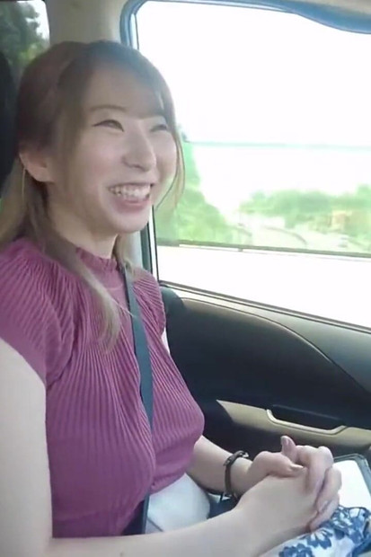 Bouncing I Cup Takeover as a Bold Beauty Rides Deep in the Open Air Ep 1