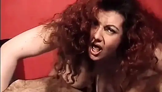 Jessica Rizzo İtalyanların sevgilisi sahnesinde 01