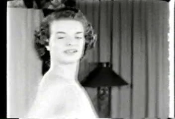 Uknown Model002 dancing