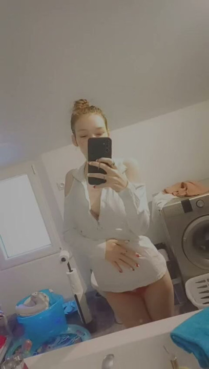 Petite tiener sexy