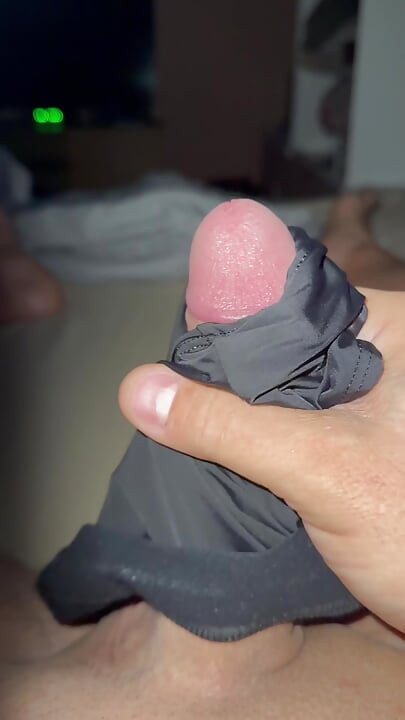 Crne svilenkaste gaćice medicinska sestra za spermu