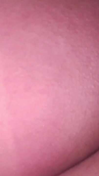 zdradzająca żona ssie i jebanie na zewnątrz, a następnie zostaje zerżnięta ostro i surowo po rimmingu w dupę | Klip 3