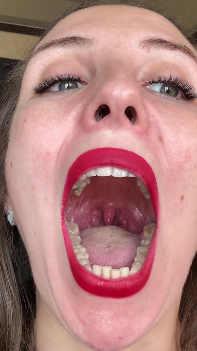 Uvula Spit Nærbilde POV