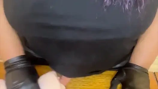 Dieses spielzeug ist zu eng für meinen strap-on!