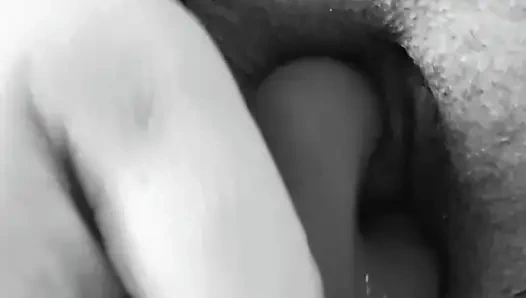 Эта толстая девушка снова :)