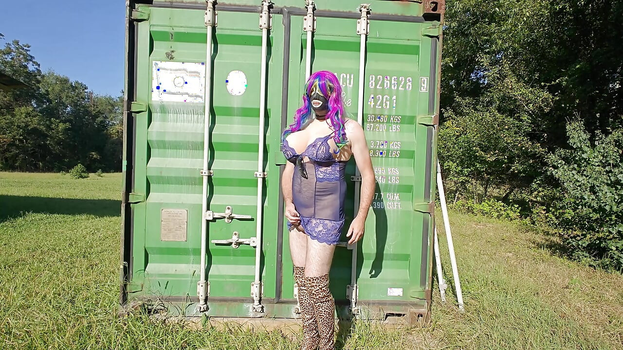 Crossdresser outdoors masturbation sessions