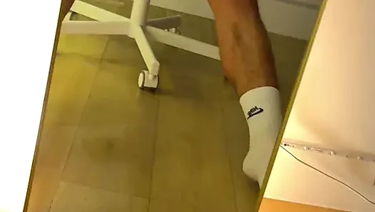 Büyük zenci yarağımı okşuyor