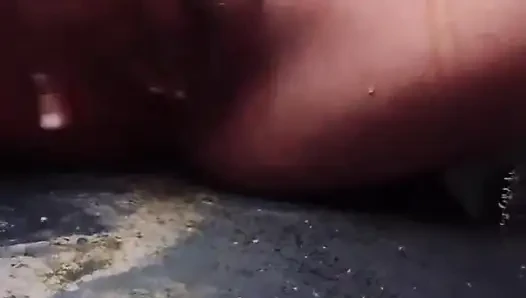 Я занималась сексом, принимая душ