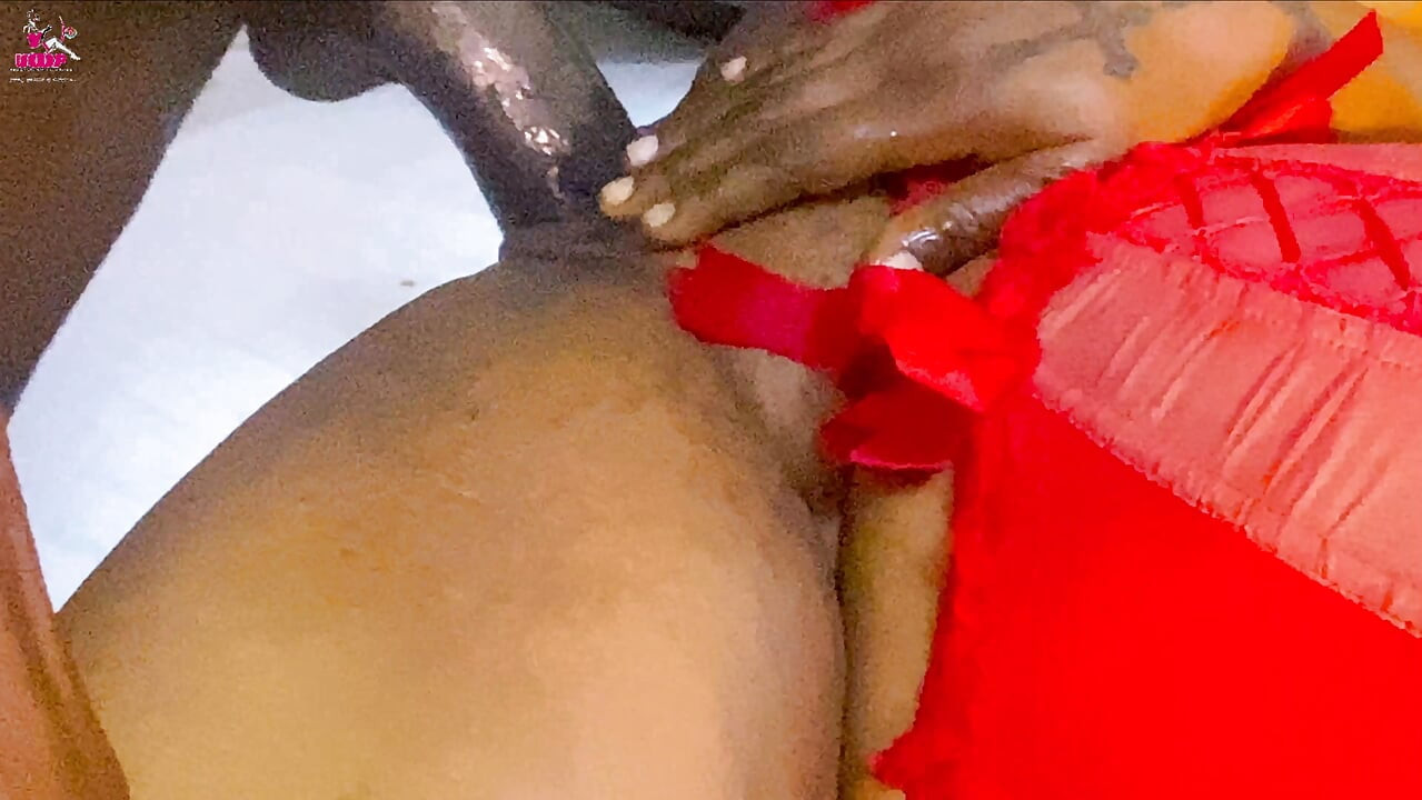 Cheating Wife Gets Caught