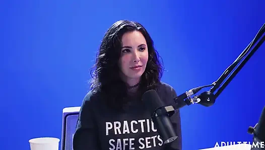 Casey Calvert: Tiger-King-Parodie, Betrügerisches Syndrom & BDSM | der Erwachsenenzeit-Podcast