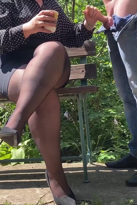 Mature MILF Loves Morning Coffee with Fresh Cum