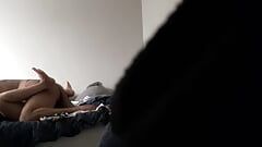 Indiana colega de quarto adolescentes compartilham cama e fodem com fome antes do almoço