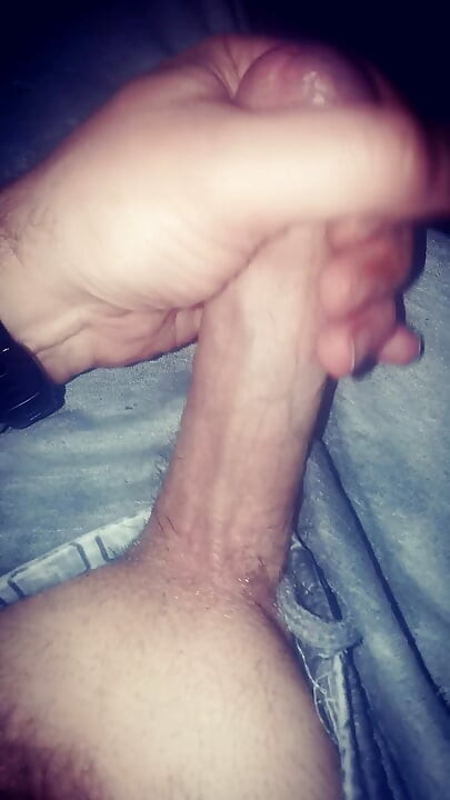 Masturbare... Ejaculând tare