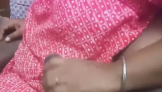 Meine stiefschwester war wütend, wir teilten ein sofa und küche, volle nacht volle tamilische stimme