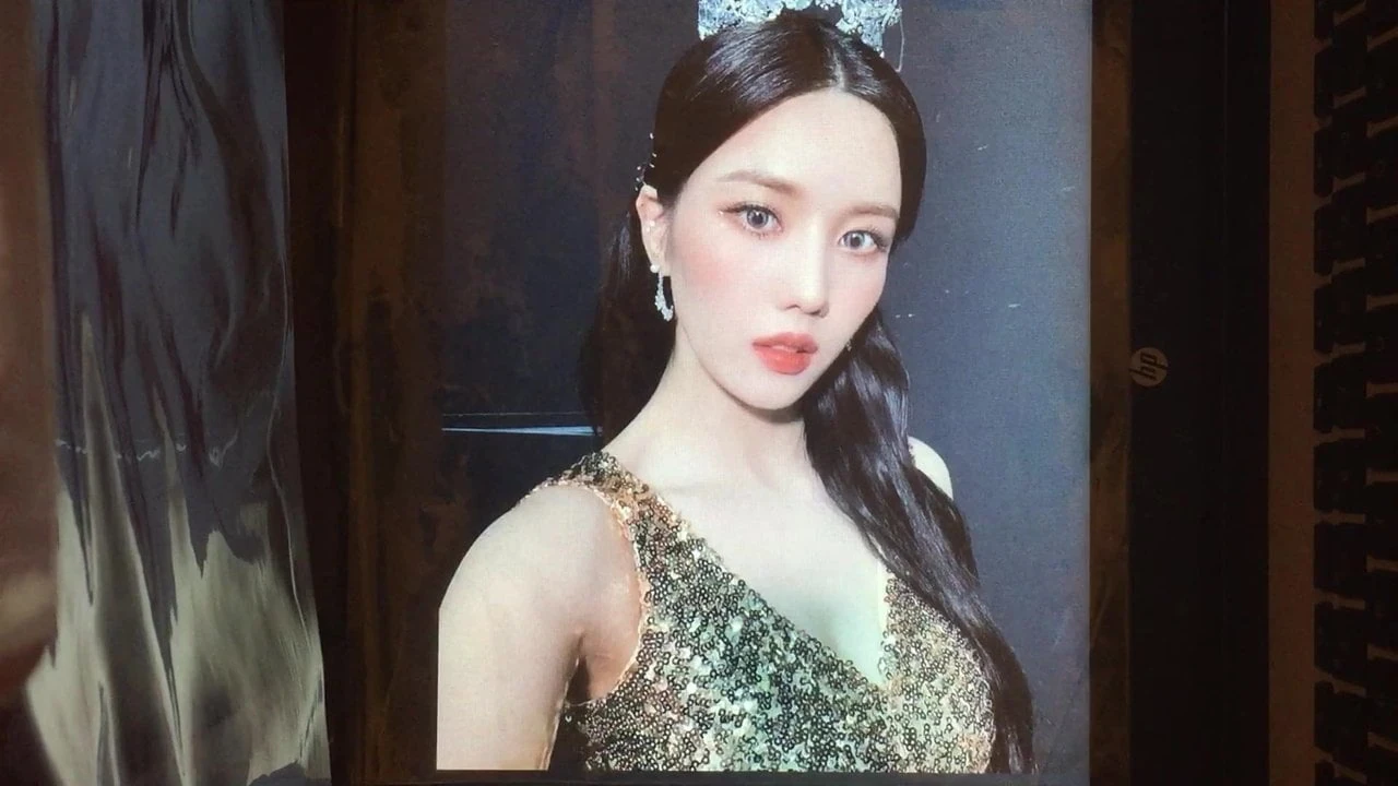Izone eunbi cum tisztelgés