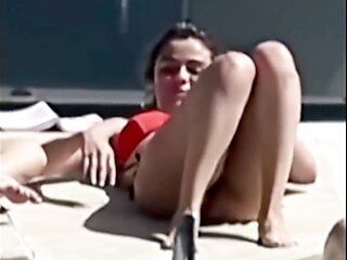 Selena Gomez wargi cipki