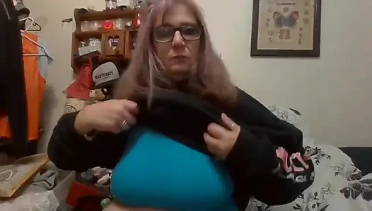 Look at That Naked Big Huge Boobs Ta Tas Sexy Big Wide Ass