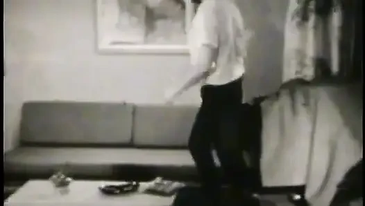 Heiße retro-MILFS sinnliches strippen