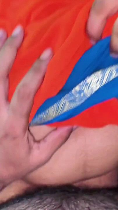 Intense fucking between an Indian 'beautiful mami'. | Clip 1